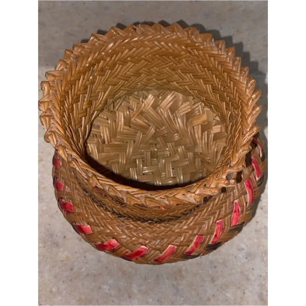 Tarahumara Pot Basket Mini Handwoven Decorative Woven Vase in Brown and Red